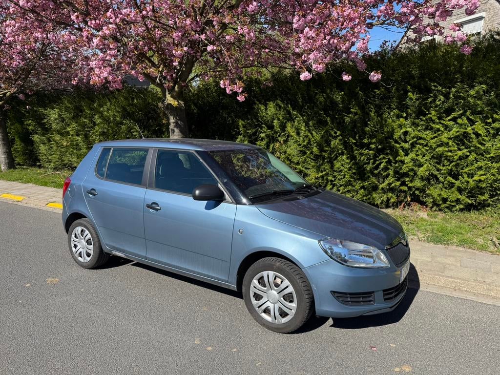 Skoda Fabia 1.2 essence-2012- CT + car pass, Autos, Skoda, Particulier, Fabia, Essence, Euro 5, 4 portes, Enlèvement