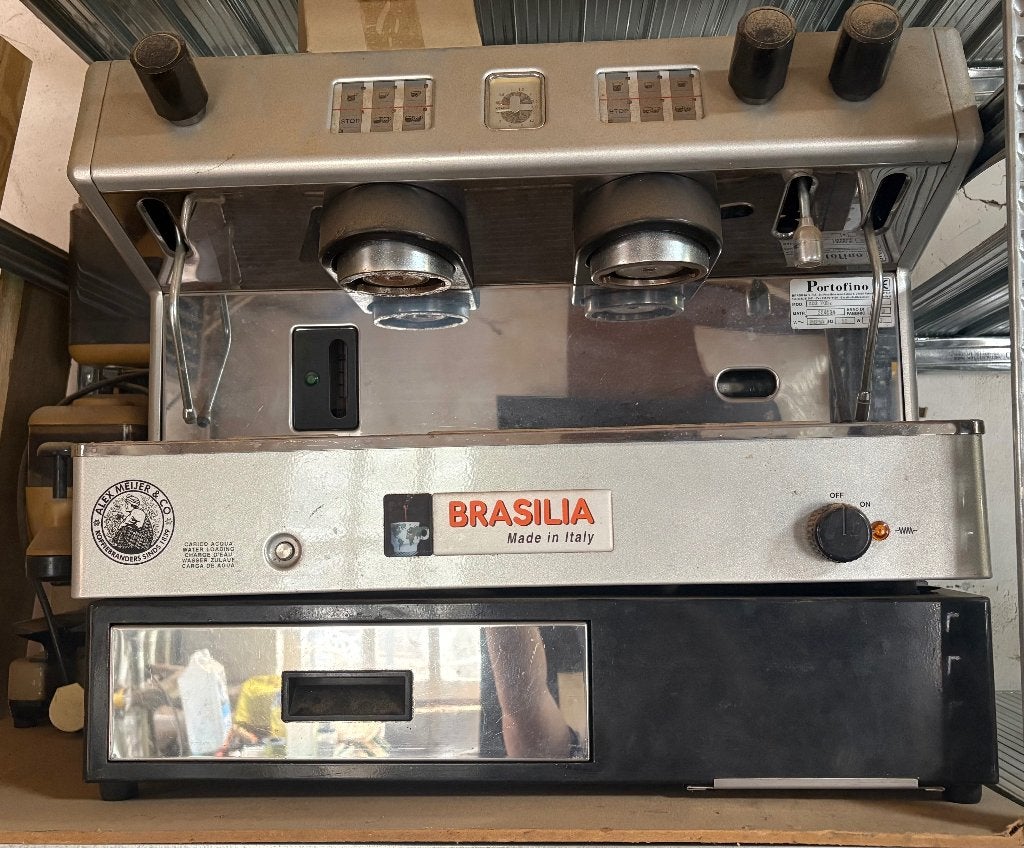 Brasilia portofino, Electroménager, Cafetières, Utilisé, Café moulu, Café en grains, Cafetière, 10 tasses ou plus, Réservoir d'eau amovible