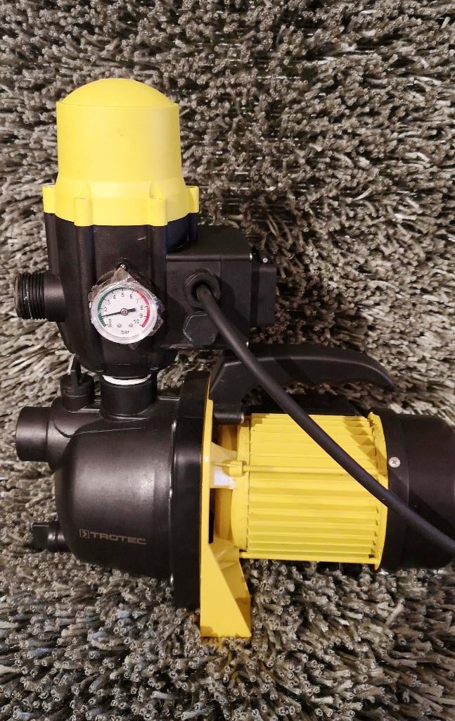 Waterpomp met sturing, Tuin en Terras, Overige Tuin en Terras, Zo goed als nieuw, Ophalen