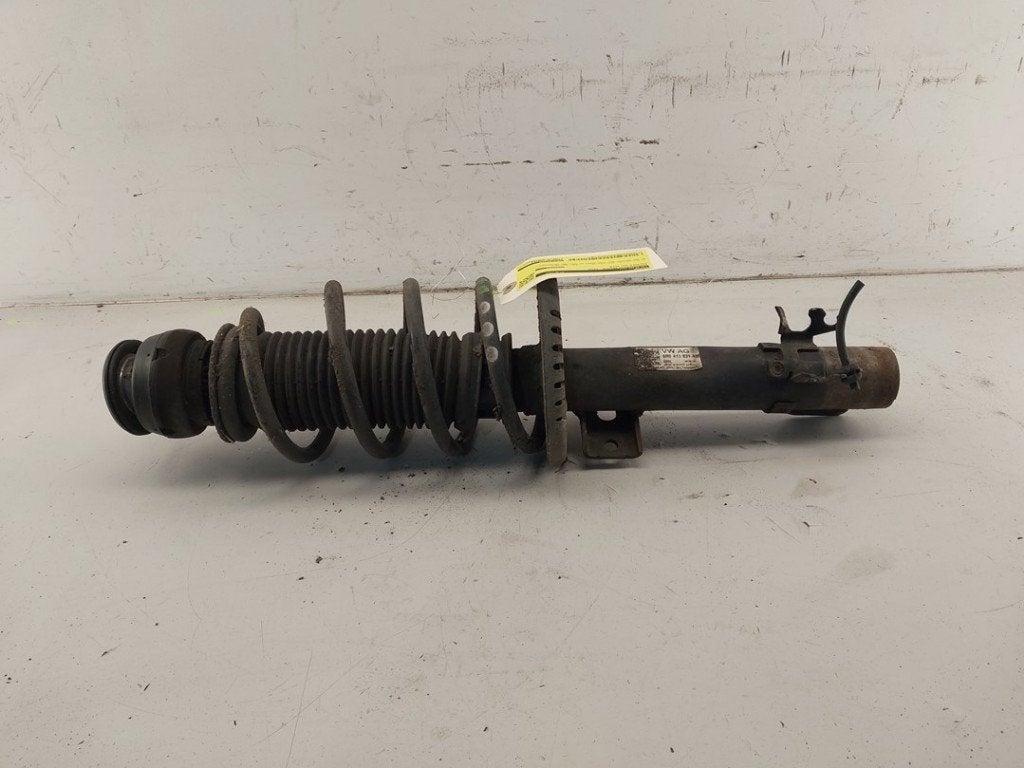 AMORTISSEUR OU ABSORBEUR DE CHOC AVANT DROIT Polo V (6R), Volkswagen, Volkswagen AG, Utilisé, Kundenbetreuung@volkswagen.de