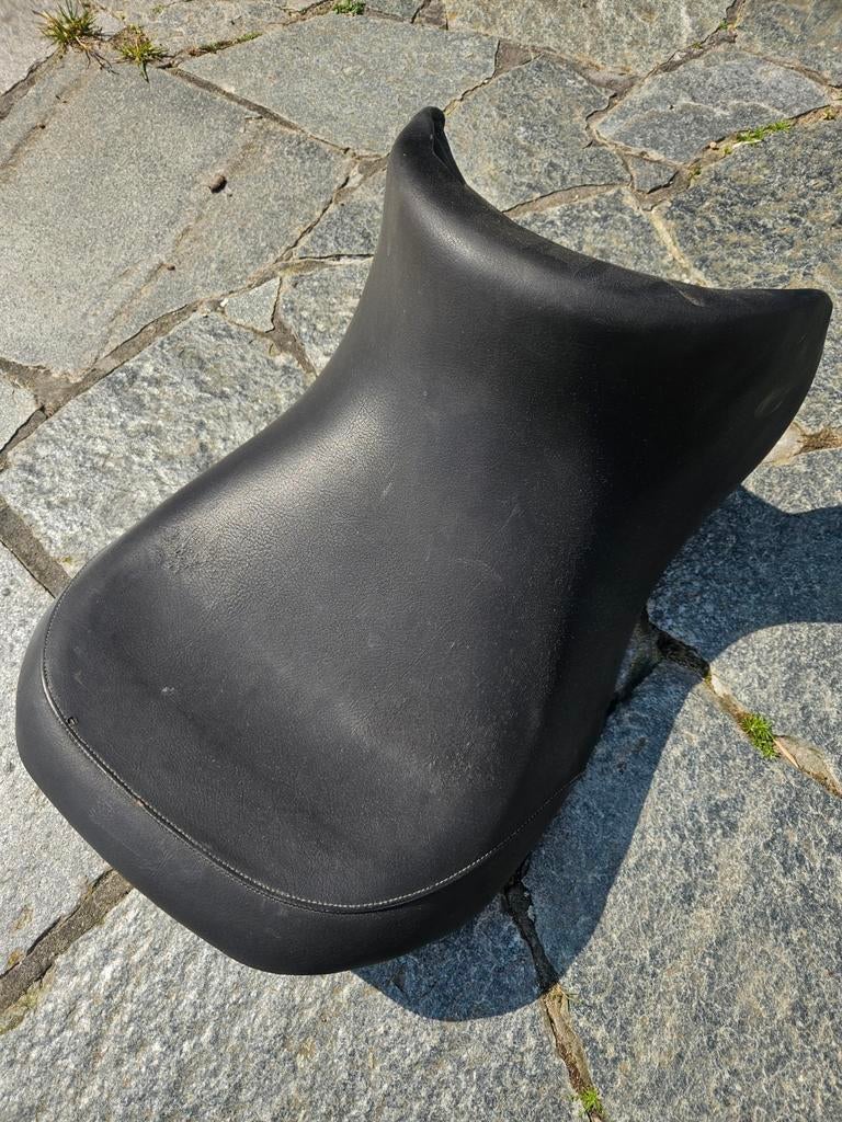 Zadel bmw r1100rt, Ophalen