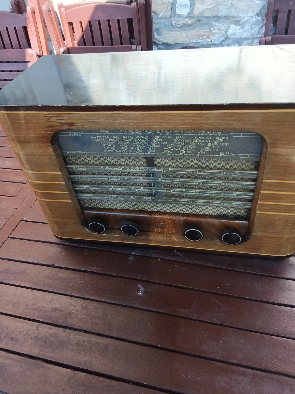 Philips radio  de1948, Enlèvement, Radio