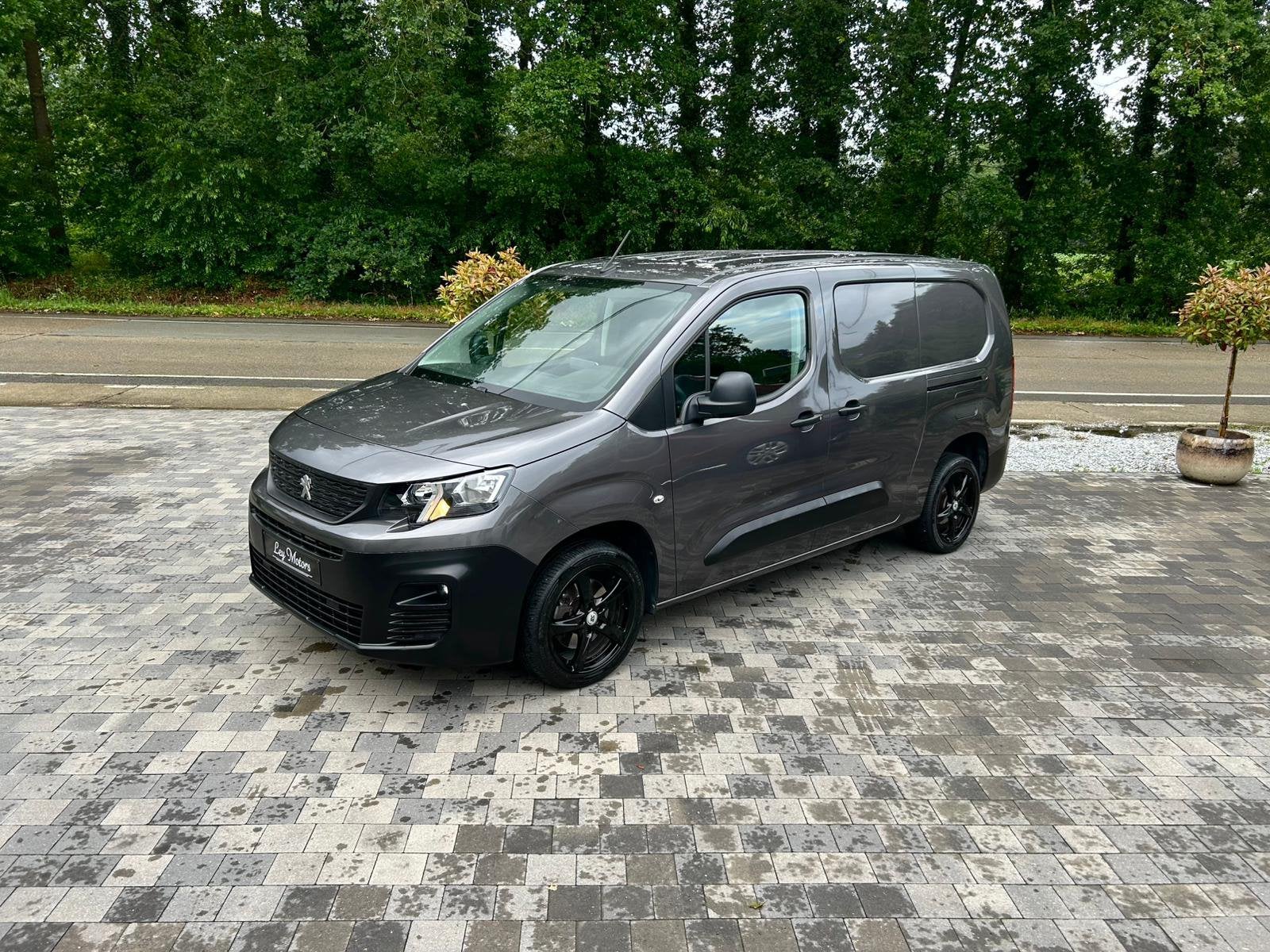 XL | PEUGEOT PARTNER L2 | 3 ZIT, Achat, Euro 6, Entreprise, Entretenue par le concessionnaire