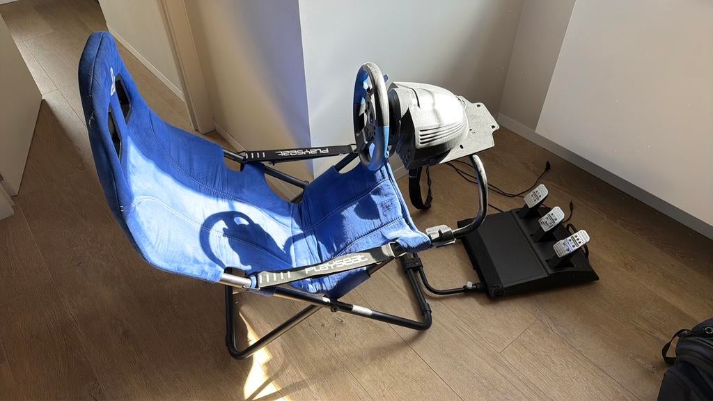 PlaySeat + Thrustmaster T150+Pedalset Complete Racing Setup, Enlèvement, Comme neuf
