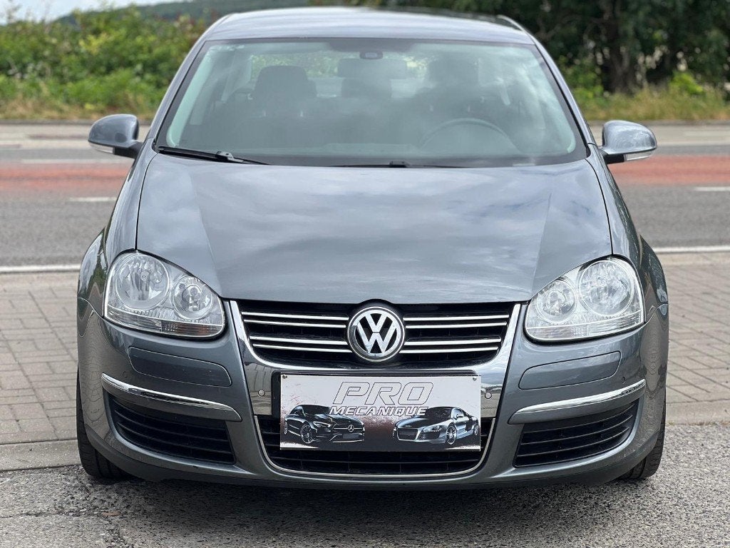 Volkswagen Jetta 1.6 CR TDi*Euro 5*Navi*Clim*Ve*Re*Vc*Ja*etc, Autos, Achat, 4 portes, Entreprise, Boîte manuelle