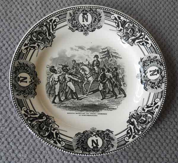 Assiette Boch Napoléon, Enlèvement
