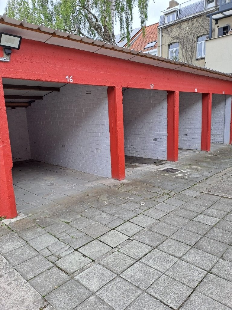 3 garages box sur Jette, Immo, Garages & Places de parking, Bruxelles