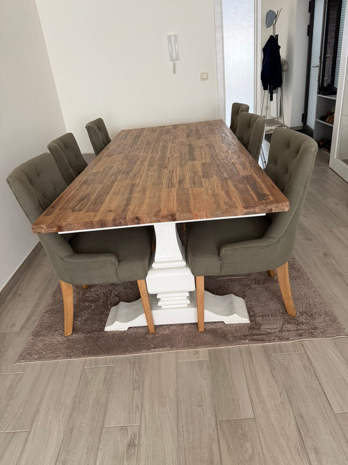 Tafel,salon tafel ,4stoelen,tv kast,commodes met laden 2stks, Ophalen, Zo goed als nieuw, Overige vormen, Eikenhout