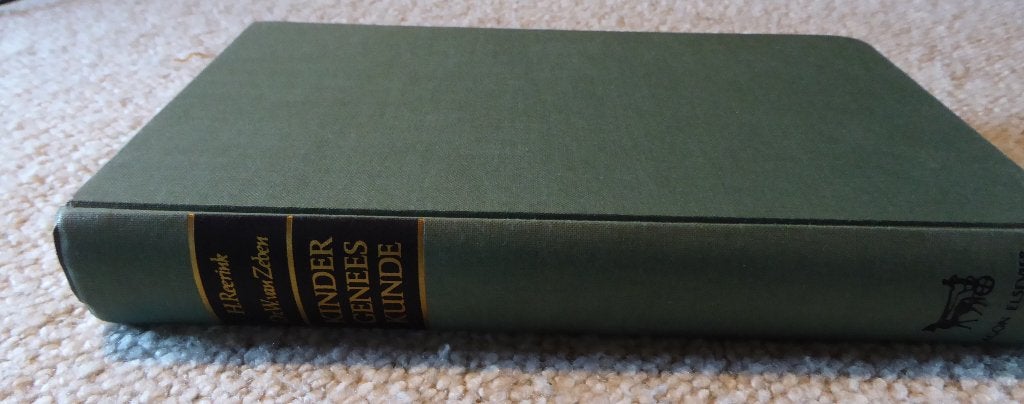 Boek " Kindergeneeskunde", Ophalen, Gelezen