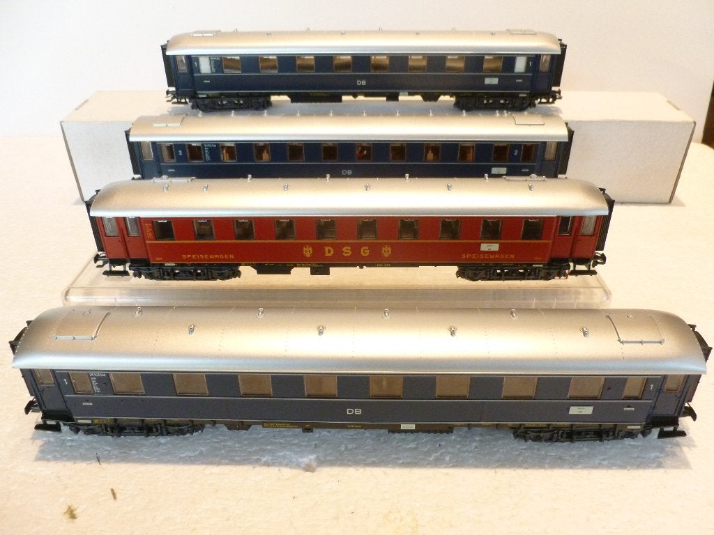TRAINS HO, Enlèvement ou Envoi, Courant alternatif, Wagon, Comme neuf