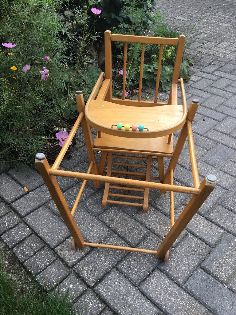 Vintage houten kinderstoel (multifunctioneel), Kinderen en Baby's, Ophalen, Gebruikt, Overige typen, Aanschuifbaar