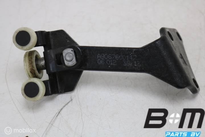 Rolgeleiding boven schuifdeur VW Crafter 2E A9067600147, Gebruikt