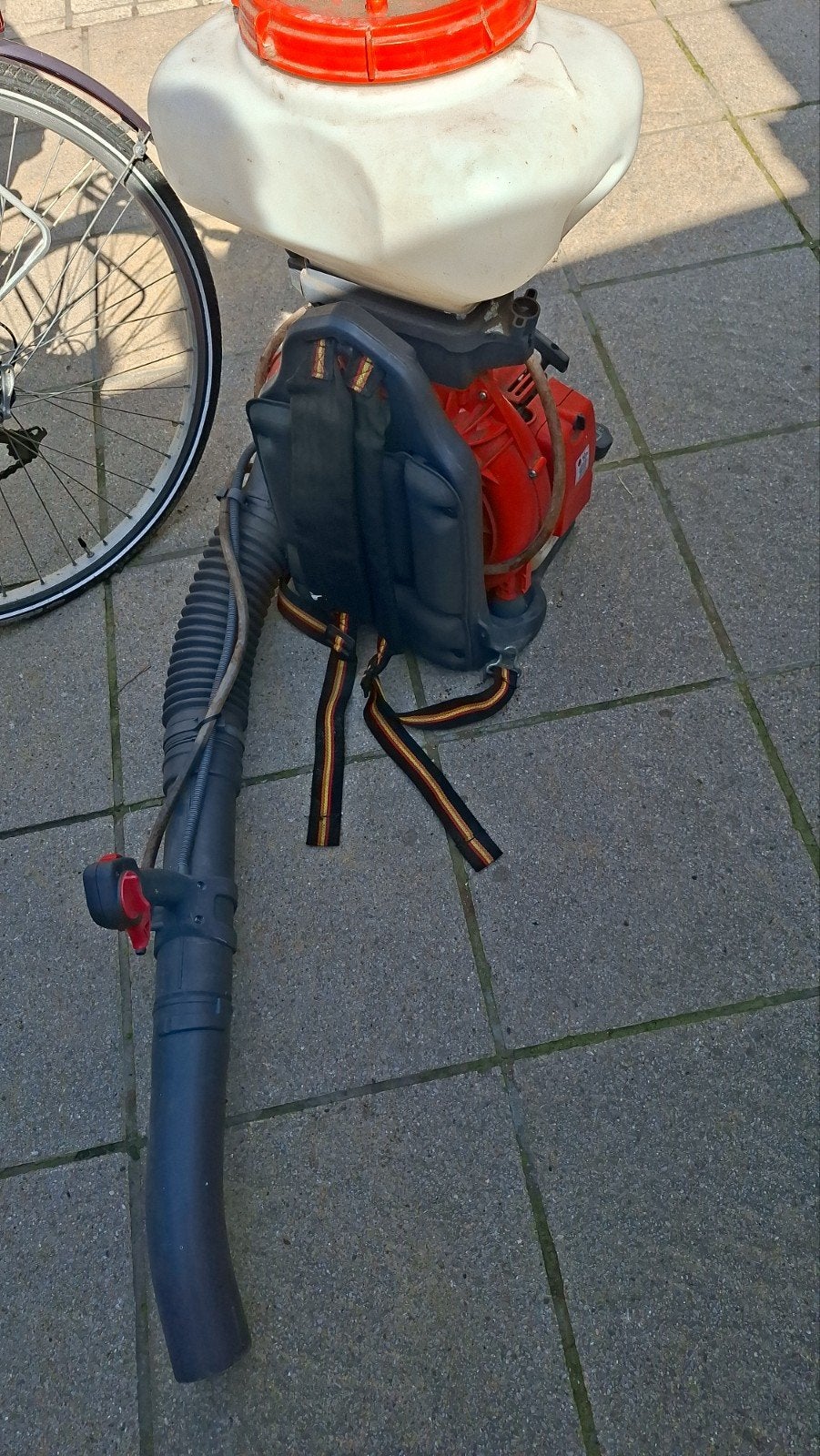 Rugsproeier + blazer, Tuin en Terras, Ophalen, Benzine