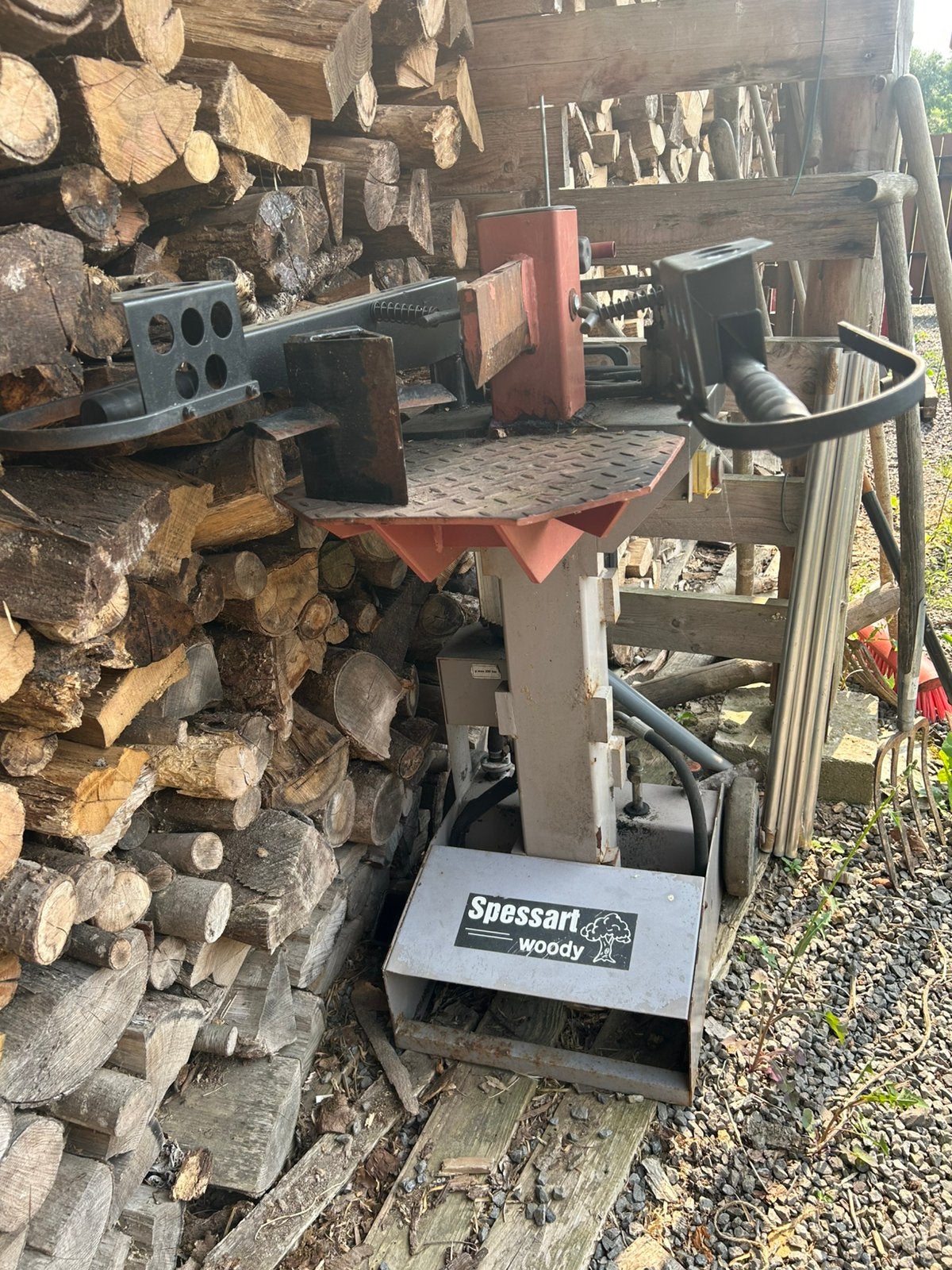 Fendeuse à bois électrique  – Fonctionnelle, Jardin & Terrasse, Fendeuses, Utilisé, Électrique, Enlèvement