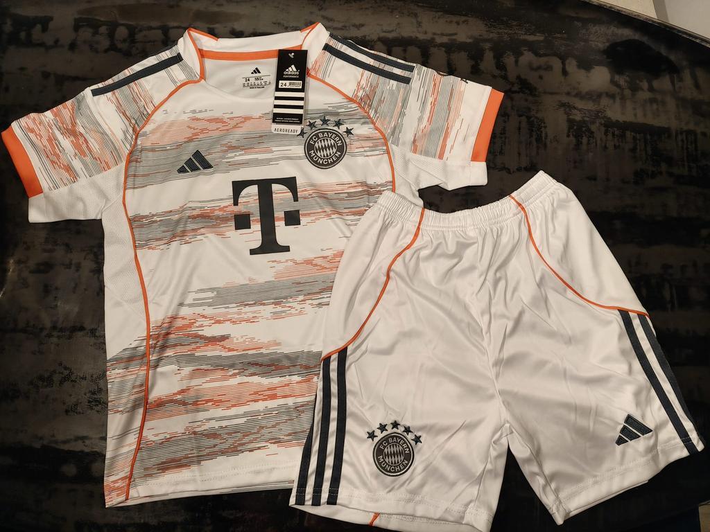 Voetbal teneu kids Bayern München, Ophalen of Verzenden, Nieuw