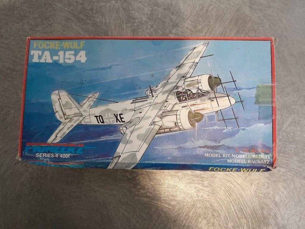 Bouwdoos Fw 154, Overige merken, 1:72 tot 1:144, Gebruikt, Ophalen of Verzenden