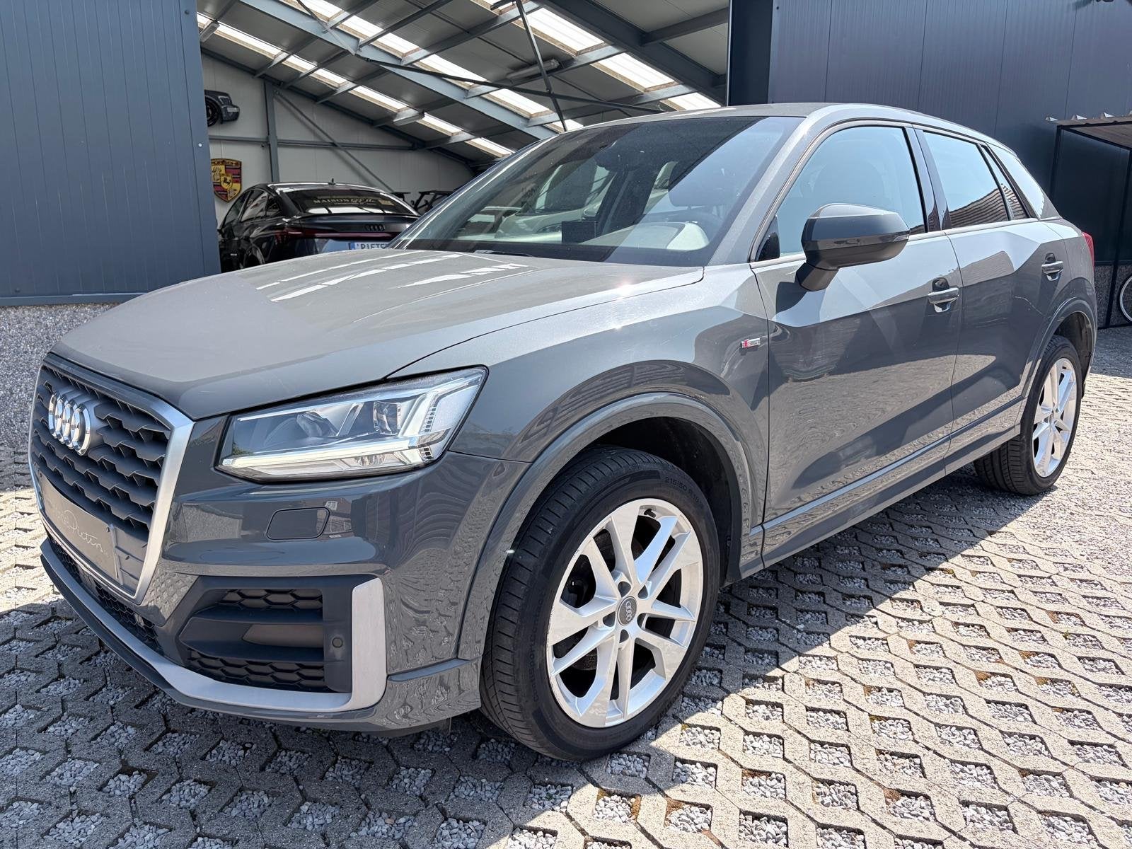 Audi Q2 S-Line - Automaat - Slechts 41000 km !, Autos, Argent ou Gris, Achat, https://public.car-pass.be/vhr/50ff38d2-b2c7-4649-b5c8-19f60f0f1b3a