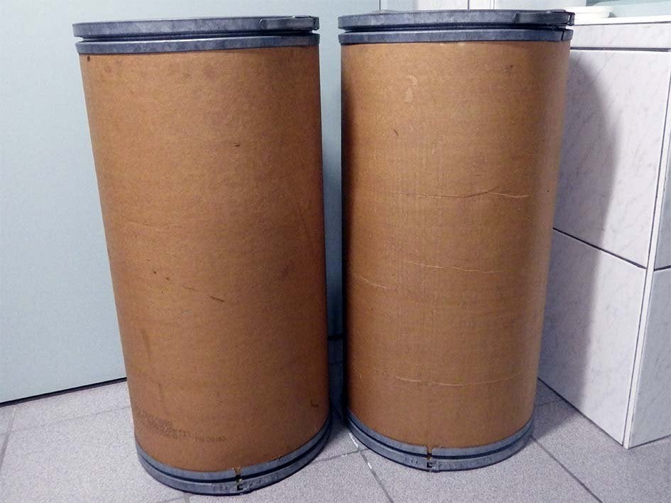 Ronde Bewaarvaten (2x) van Kraftpapier: €.5,00 p/st., Ophalen, Zo goed als nieuw