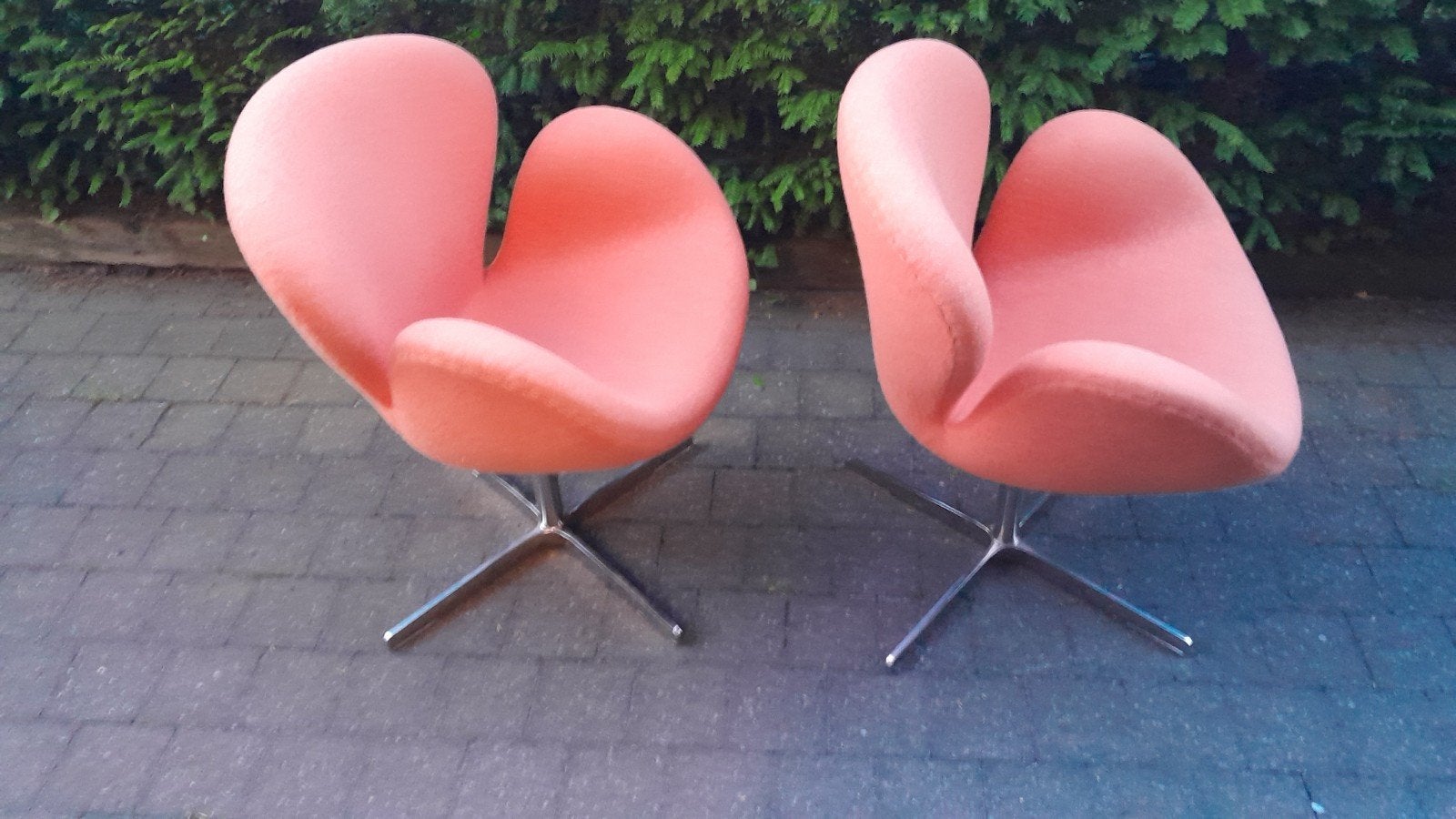 2 répliques de chaise Swan orange vintage, Maison & Meubles, Moins de 75 cm, Enlèvement, Utilisé, 50 à 75 cm