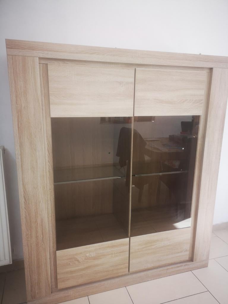 Vitrine, Enlèvement