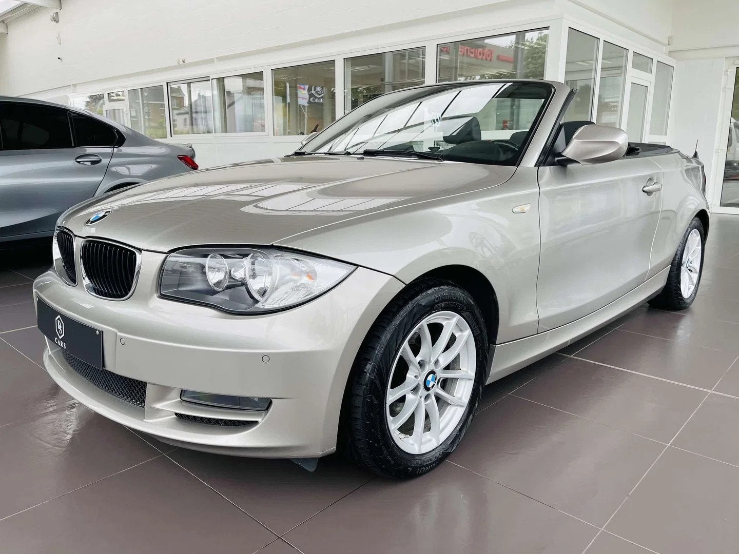 BMW 1 Serie 118 iA * GARANTIE + CUIR + GPS PRO *, Autos, Cuir, Euro 5, Achat, https://public.car-pass.be/vhr/aa093e76-383d-48f1-a097-5d289d7e5a45