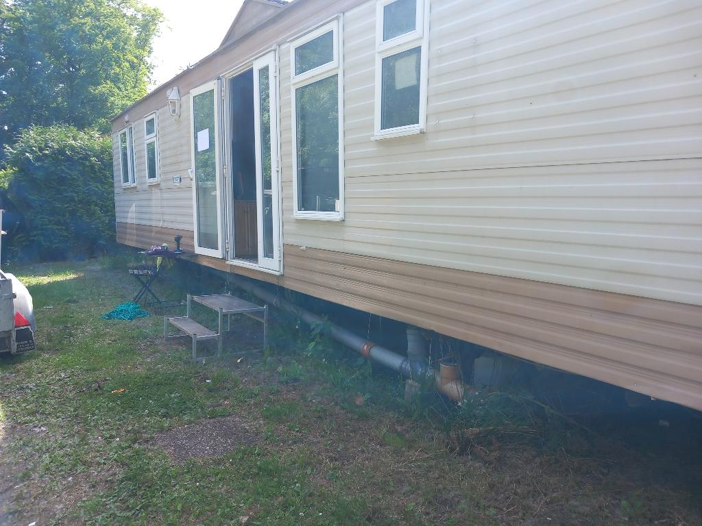 Te renoveren stacaravan 12x3,5m, Plus de 6