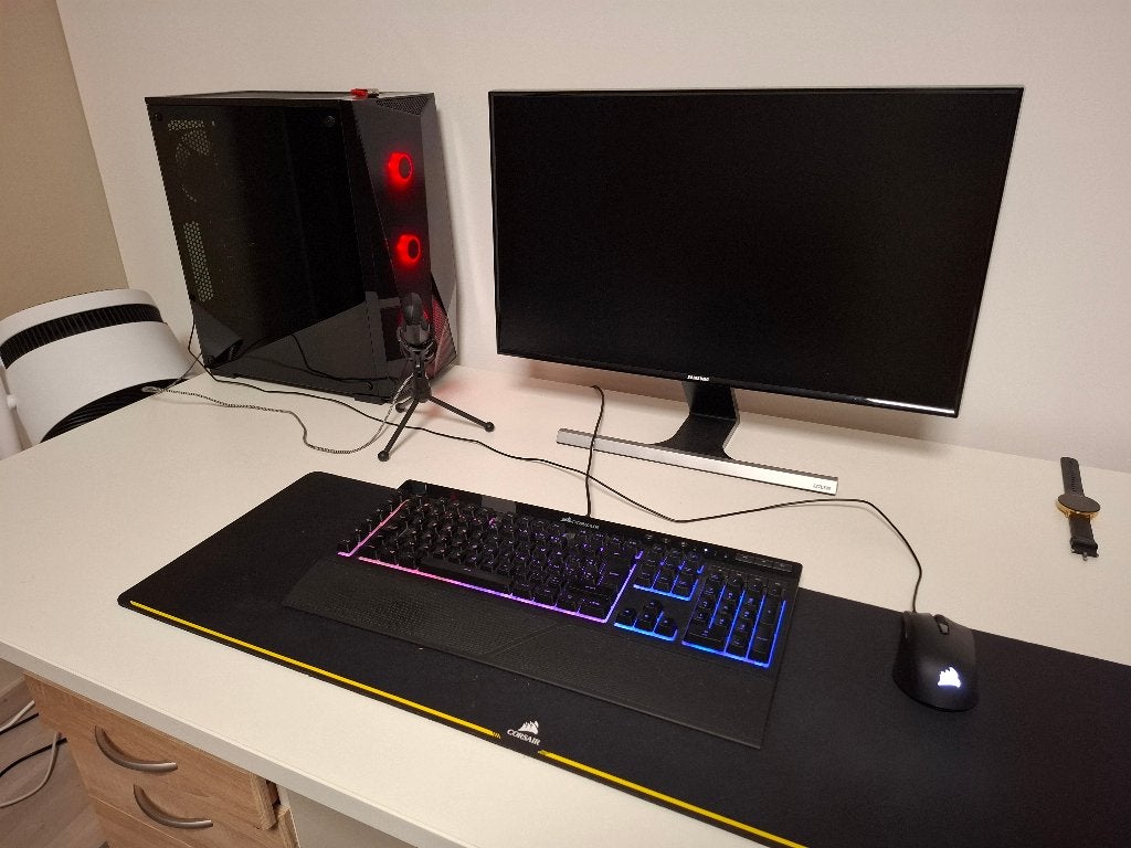 Gaming computer met alle accesoires, Computers en Software, Ophalen, Gebruikt, Custom Gaming Pc, AMD Ryzen 5