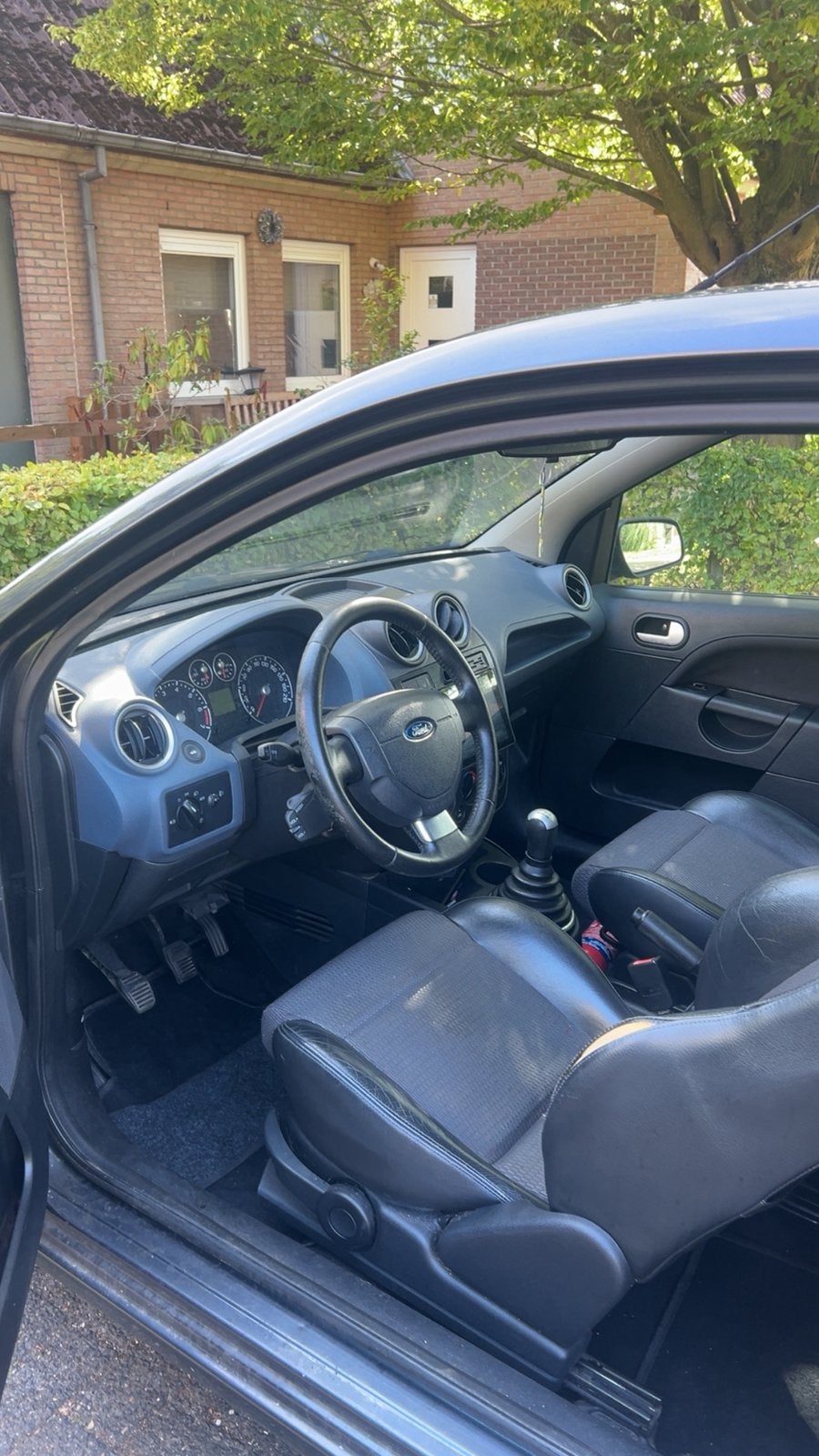 Ford fiesta mk5 2007, Auto's, Zwart, Blauw, Handgeschakeld, Particulier