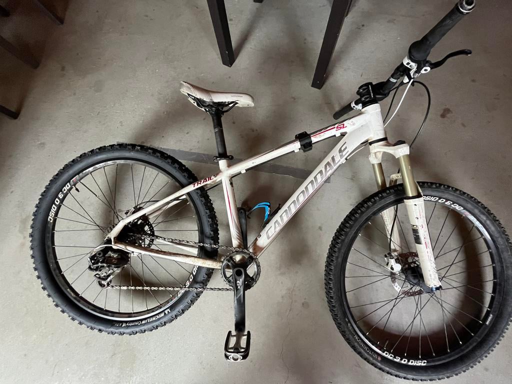 Mountainbike cannondale 26 inch kleur wit, Fietsen en Brommers, Ophalen, Zo goed als nieuw