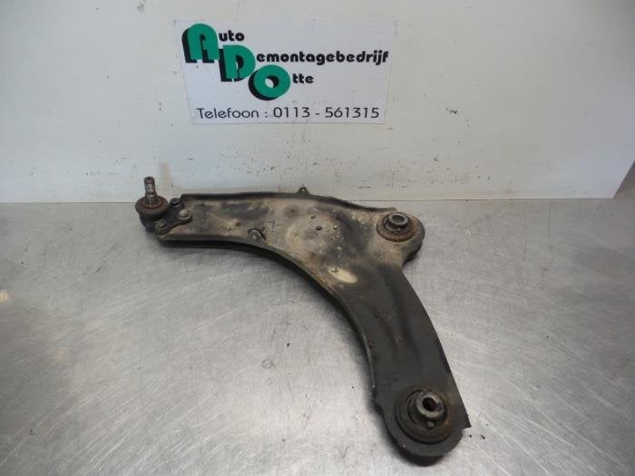 Draagarm links-voor van een Renault Espace (Espace 4 02-), Gebruikt, -, Renault, -