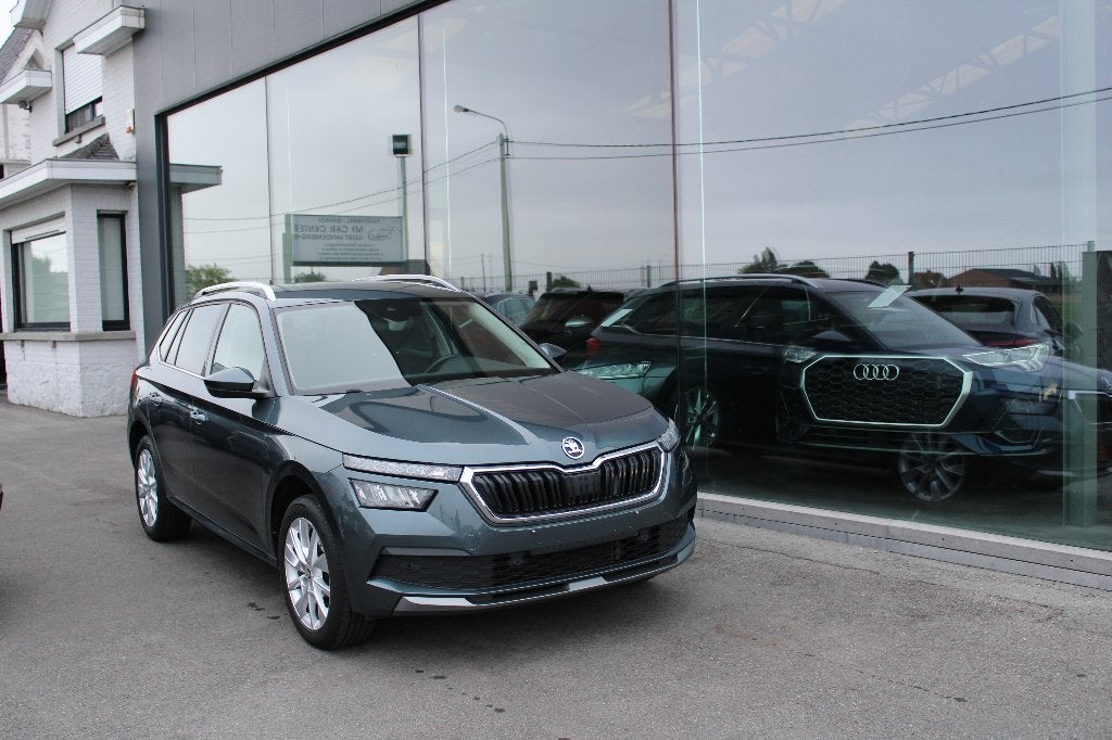 SKODA KAMQ 1.0TSI AMBITION DSG, Autos, Argent ou Gris, Achat, Entreprise, Entretenue par le concessionnaire