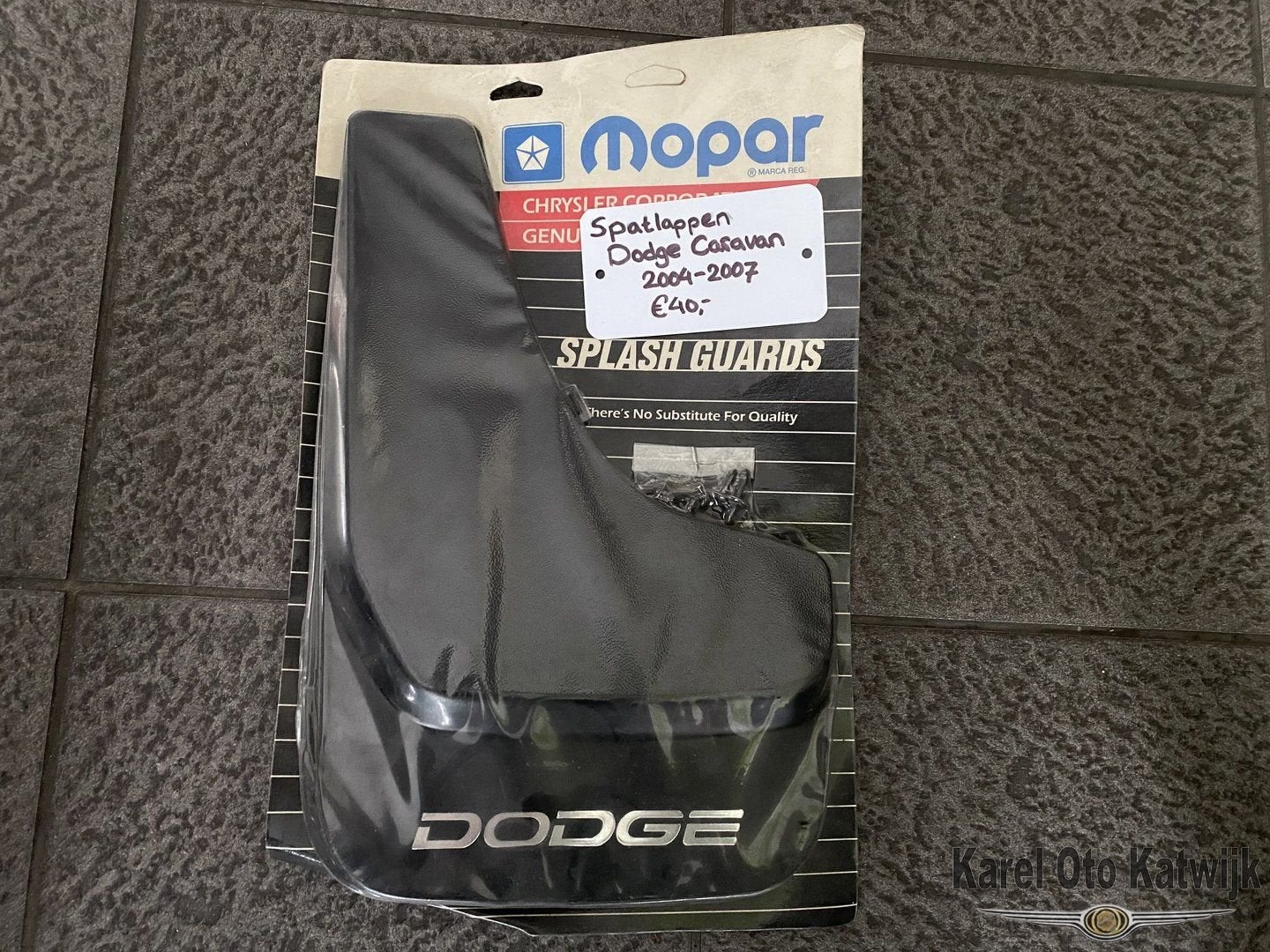 Spatlappen Dodge Caravan 2004-2007, Neuf, -, Garde-boue, -