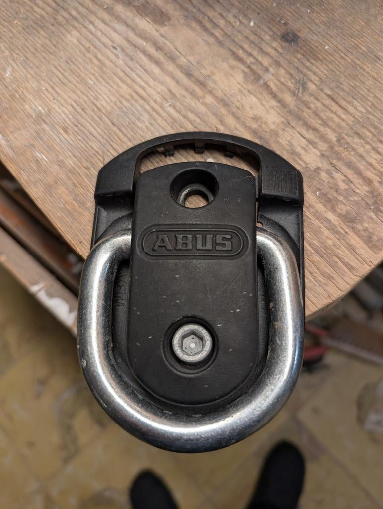 Abus, ancrages muraux pour cadenas à vélo, Enlèvement