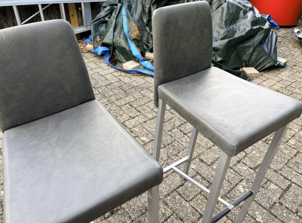 Tabouret de bar gris (Ixina) - 2 pièces, Maison & Meubles, Tabourets de bar, Avec repose-pieds, 2 tabourets, Enlèvement, Utilisé