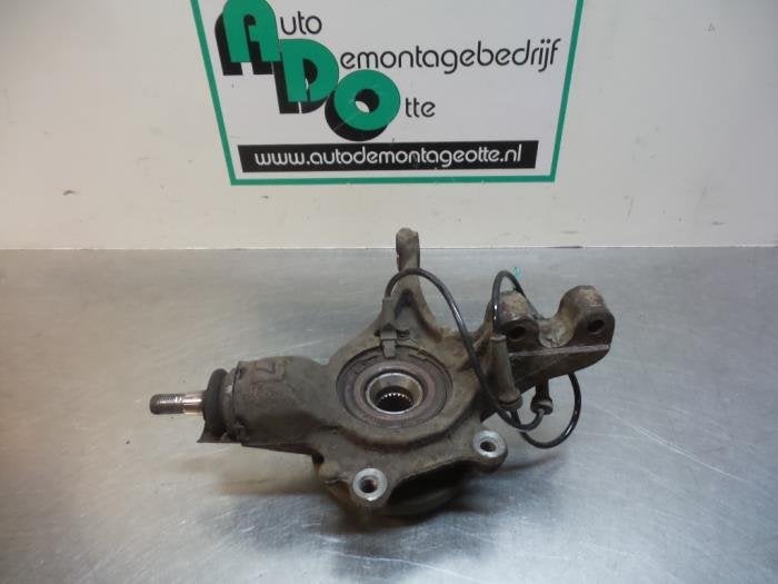 Fusee links-voor van een Citroen C4 (C4 04-), Gebruikt, -, Ophalen of Verzenden, -