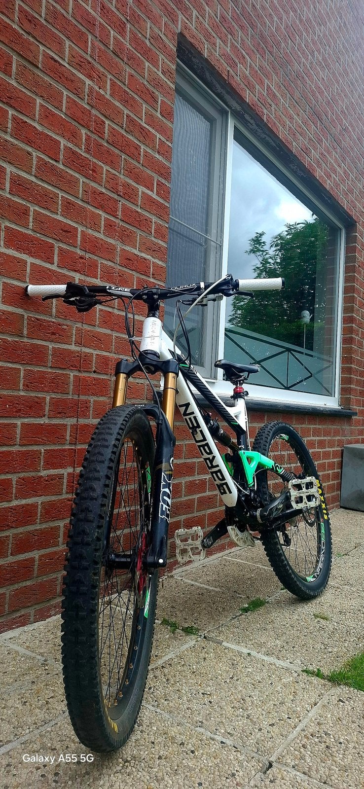 Saracen ariel 162 moet nu weg!, Vélos & Vélomoteurs, Enlèvement, Comme neuf