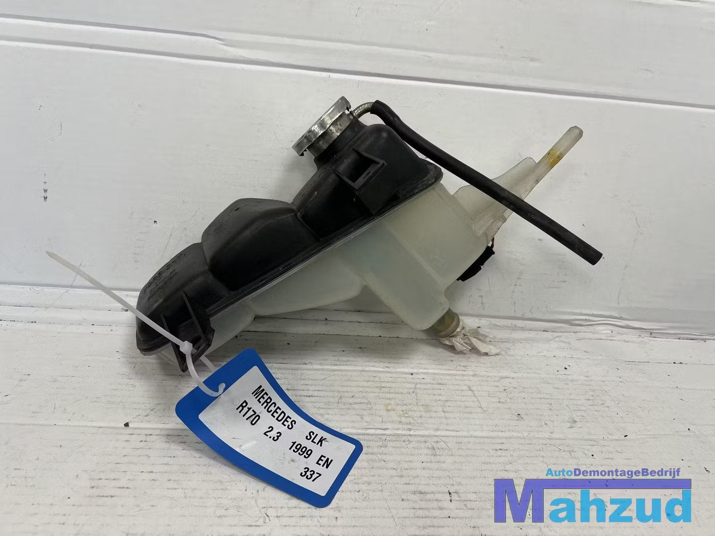 MERCEDES SLK R170 Koelvloeistoftank expansievat 1996-2004, Gebruikt, Mercedes-Benz AG, Mercedes-Benz, Mercedesstrasse 120
70372  Stuttgart, DE