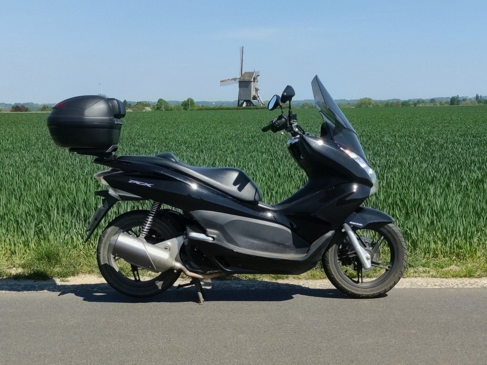 Honda PCX 125, Motos, Motos | Honda, Scooter, Occasion, Permis Moto A1 minimum, Particulier
