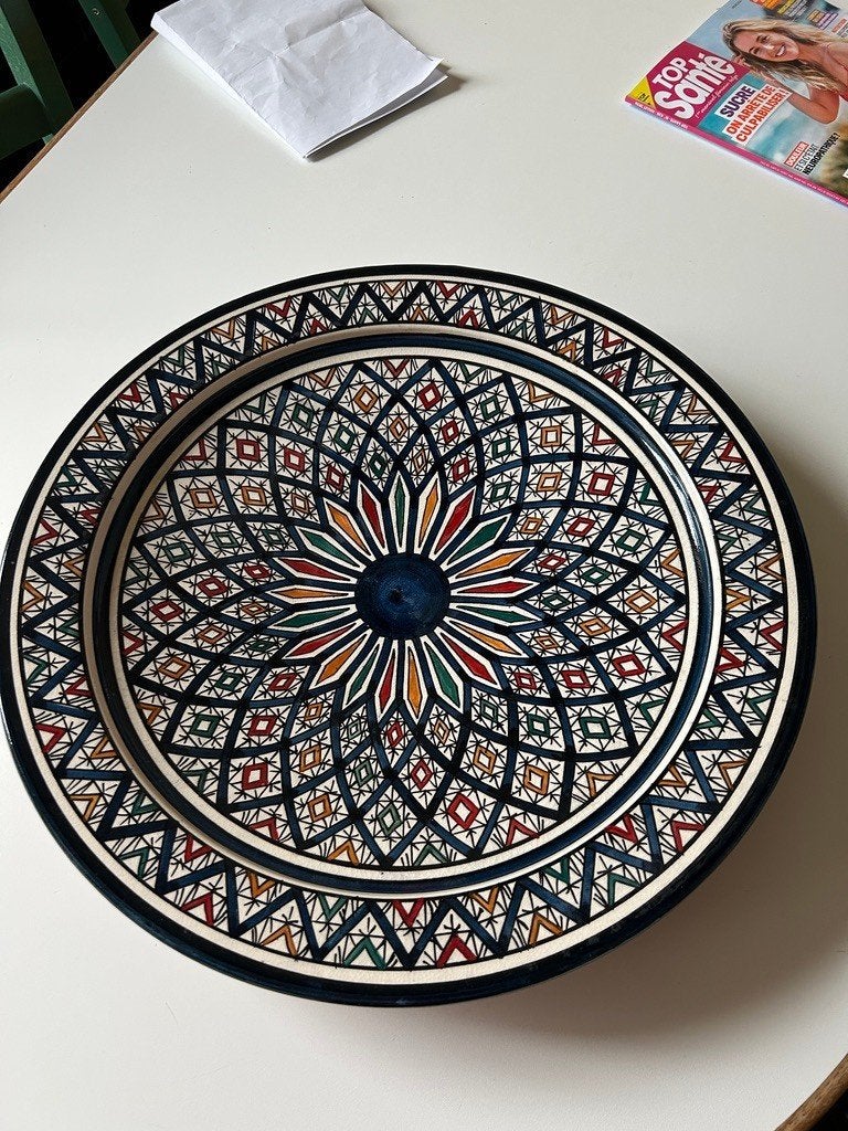 Grande assiette en poterie marocaine, Enlèvement ou Envoi