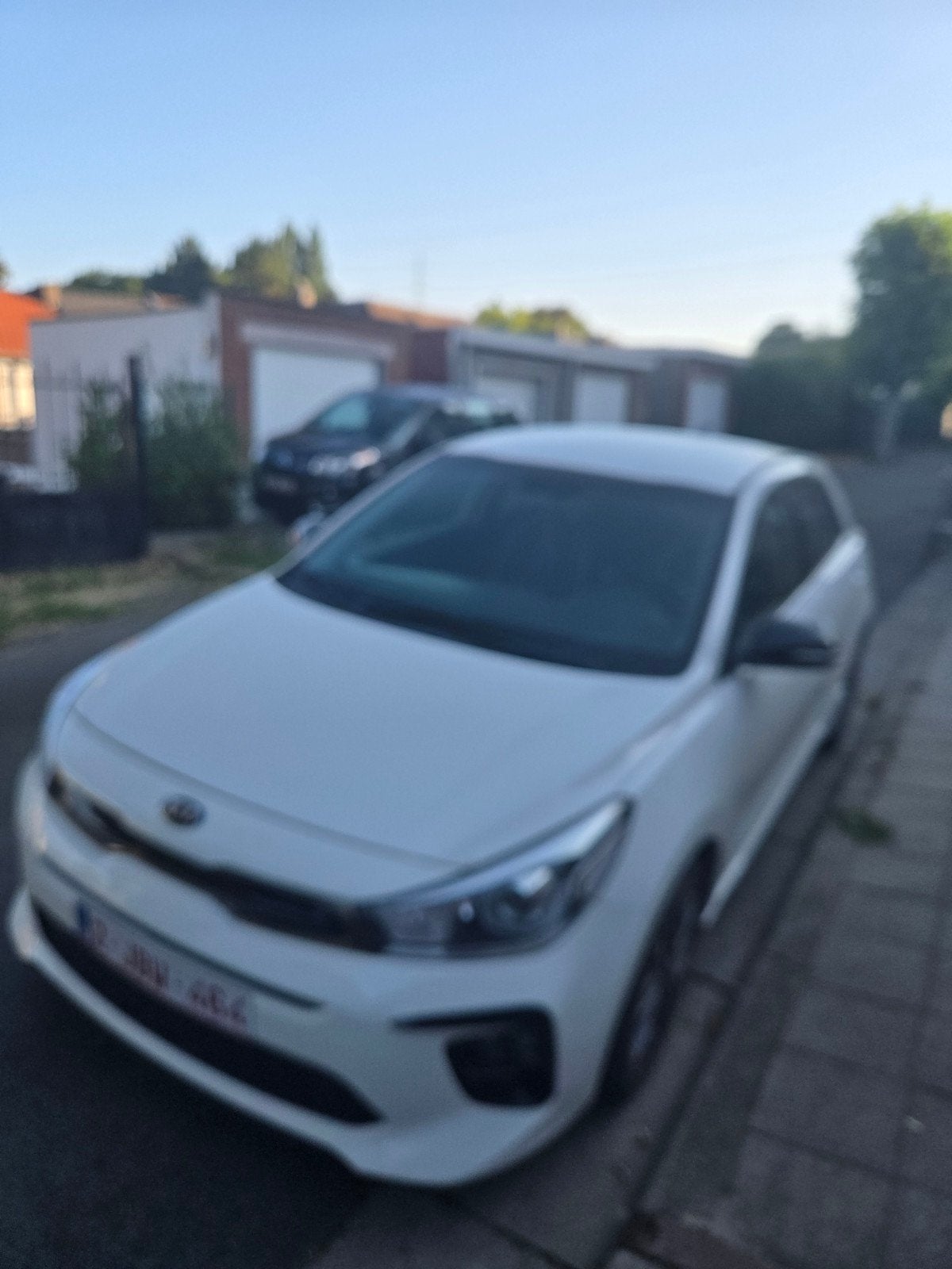 Kia Rio 2014, Voorwielaandrijving, Stof, Wit, Particulier