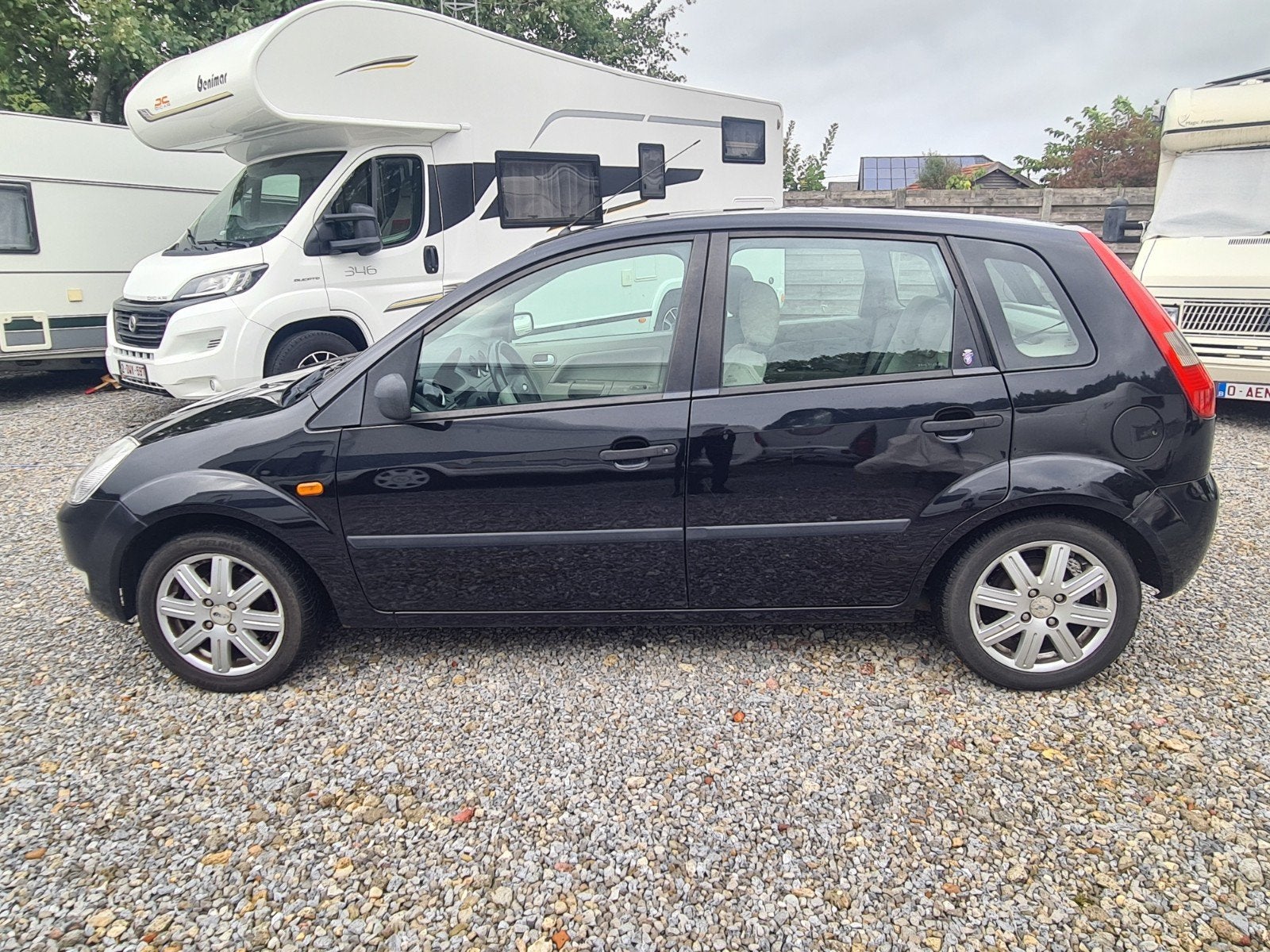 Ford Fiesta/1.4 Essence/VENTE VR homoloGUÉE/CLIMATISATION/5, Autos, Achat, Entreprise, 5 portes, Vitres électriques