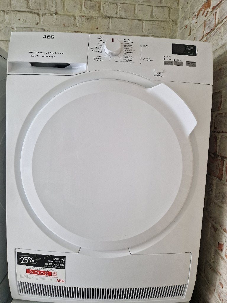 AEG droger 8kg warmtepomp A ++, Ophalen, Zo goed als nieuw, Voorlader