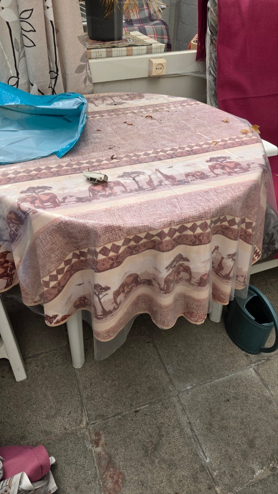 Tuintafel en stoelen, Enlèvement