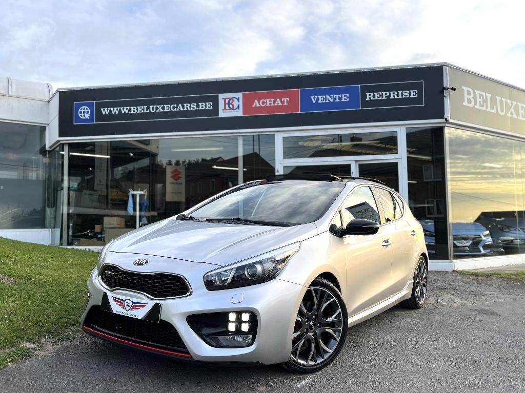 KIA Cee'd GT 1.6 T-GDi*TOIT-OUVRANT*XENON*CAMERA*GPS*CUIR*, Autos, Kia, Cuir, Achat, Entreprise, Boîte manuelle