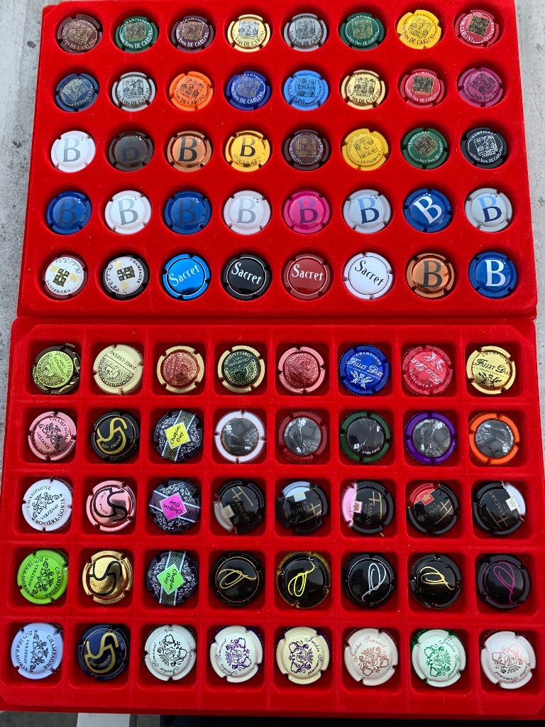 Lot AC : 80 champagne capsules, Enlèvement ou Envoi