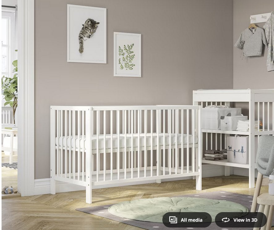 Lit bébé IKEA 66 cm x 124 cm, Enfants & Bébés, Chambre d'enfant | Lits, Enlèvement, Utilisé, Moins de 140 cm, Moins de 70 cm