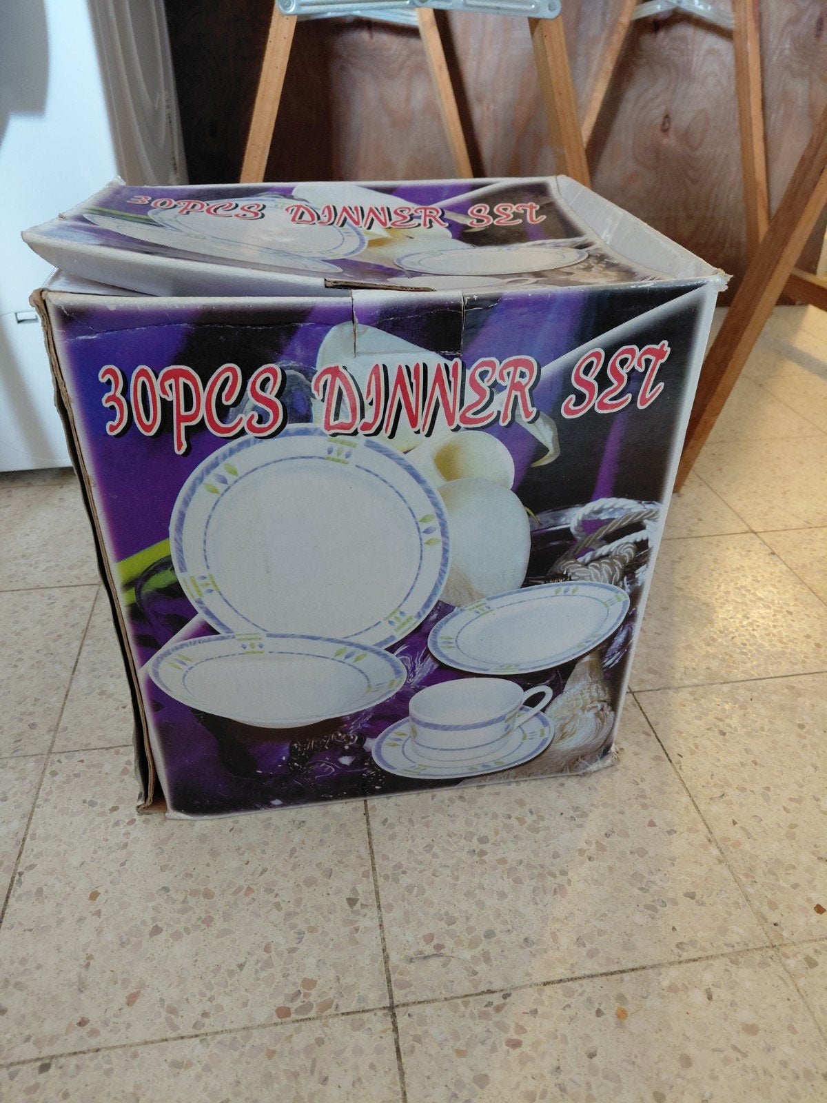 service de table, Enlèvement, Neuf