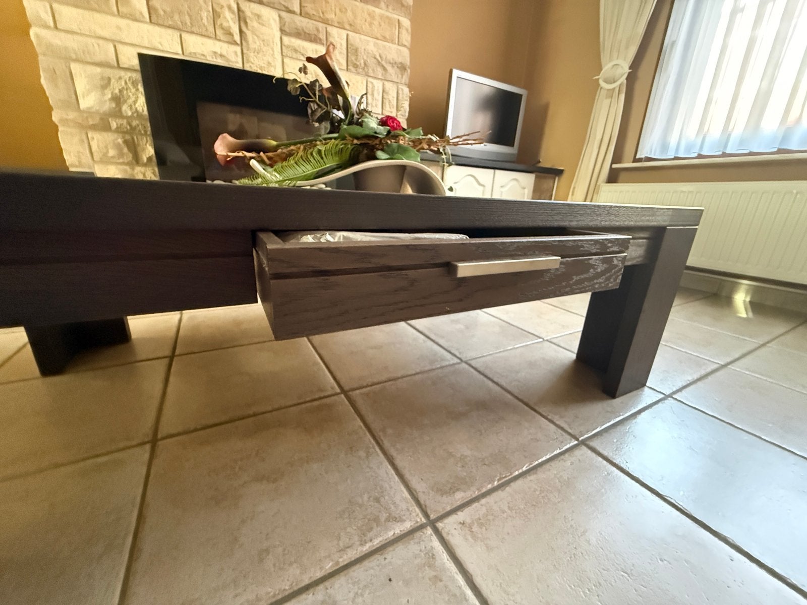 Salontafel in vol hout, Huis en Inrichting, Tafels | Salontafels, Ophalen, Zo goed als nieuw
