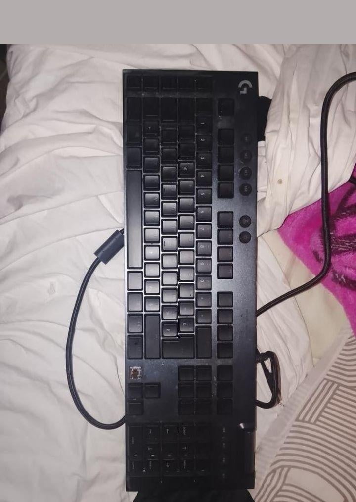 Logitech G815 toetsenbord, Ophalen
