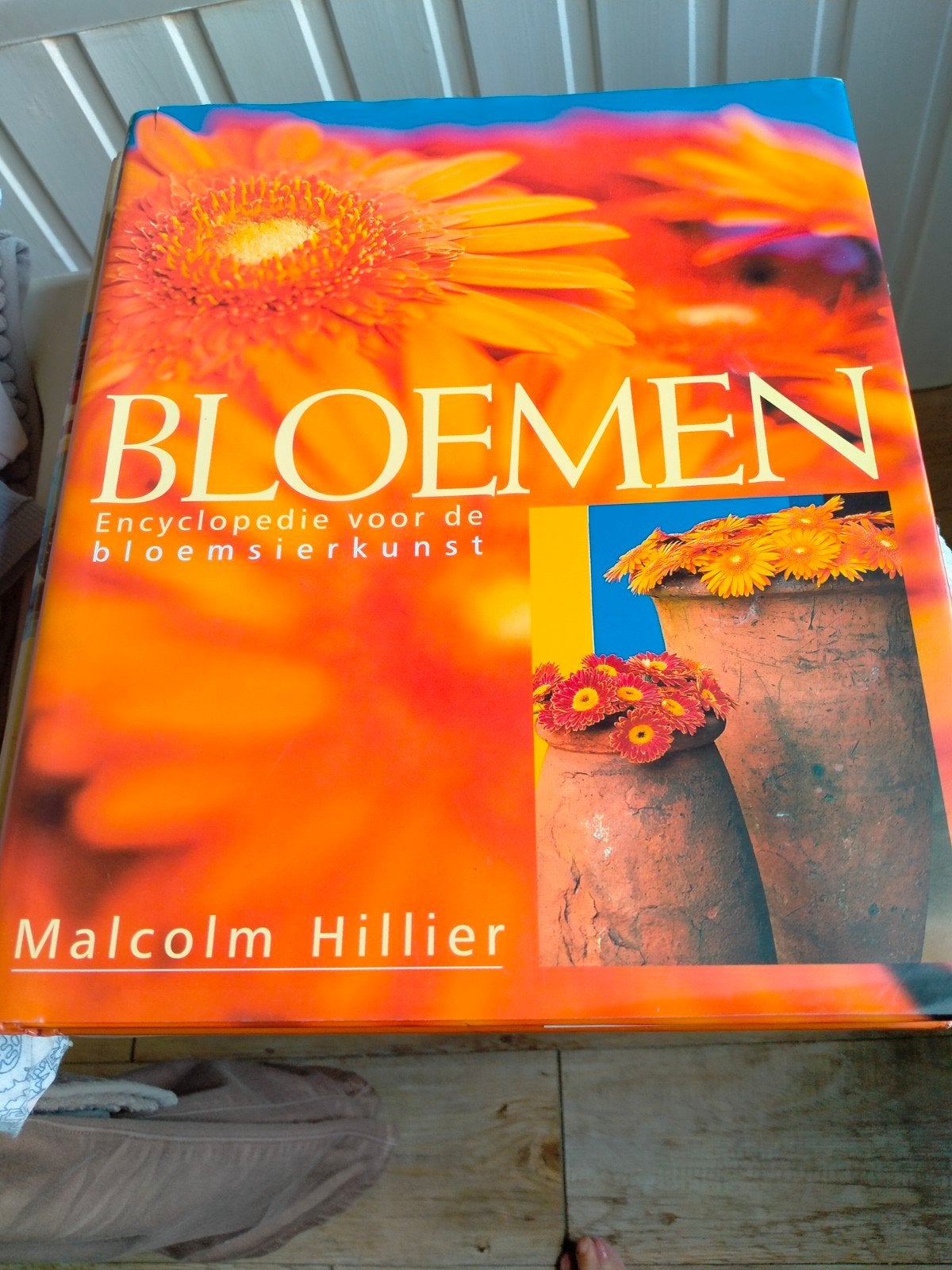 prachtige bloemen encyclopedie voor de bloemen Sierkunst, Boeken, Ophalen, Zo goed als nieuw, Malcolm Hillier.